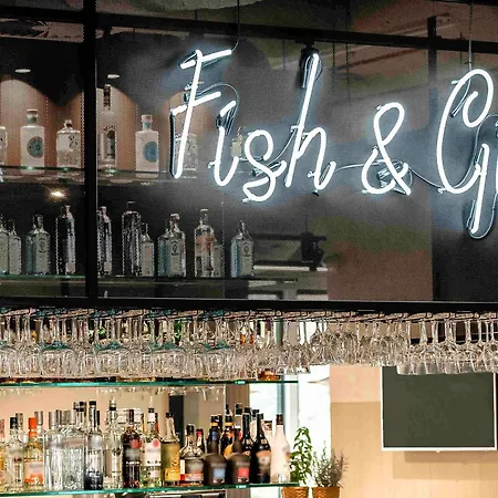 Hotell Novotel Marina