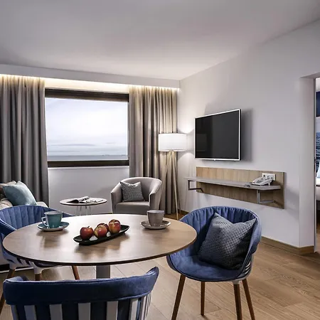 Novotel Marina 3*