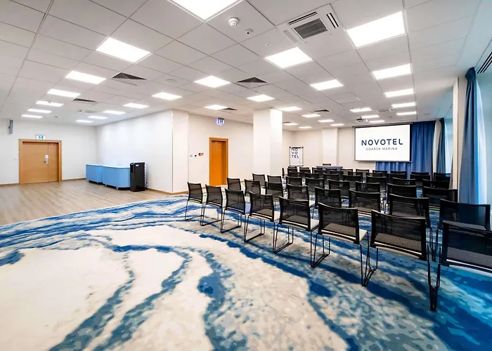 호텔 Novotel Marina 3*