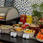 מלון Novotel Marina 3*