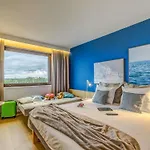Отель Novotel Marina 3*