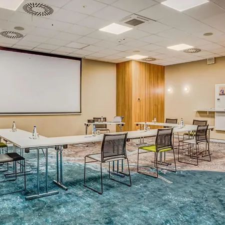 Novotel Marina Hotel 3*
