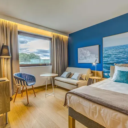 Novotel Marina 3*