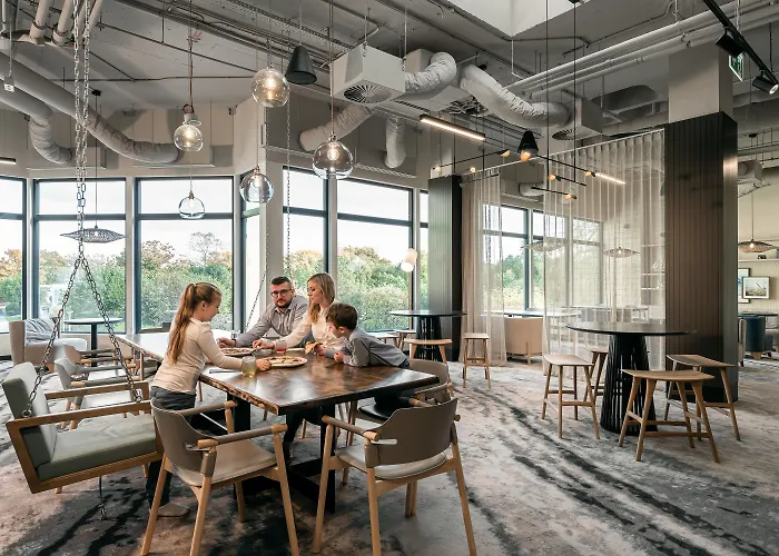 Hotell Novotel Marina 3*