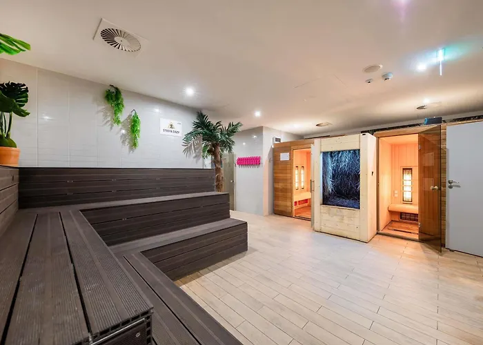 Novotel Marina Hotel 3*