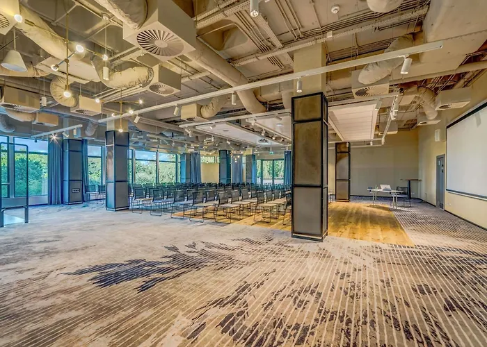 ホテル ノボテル マリーナ 3*